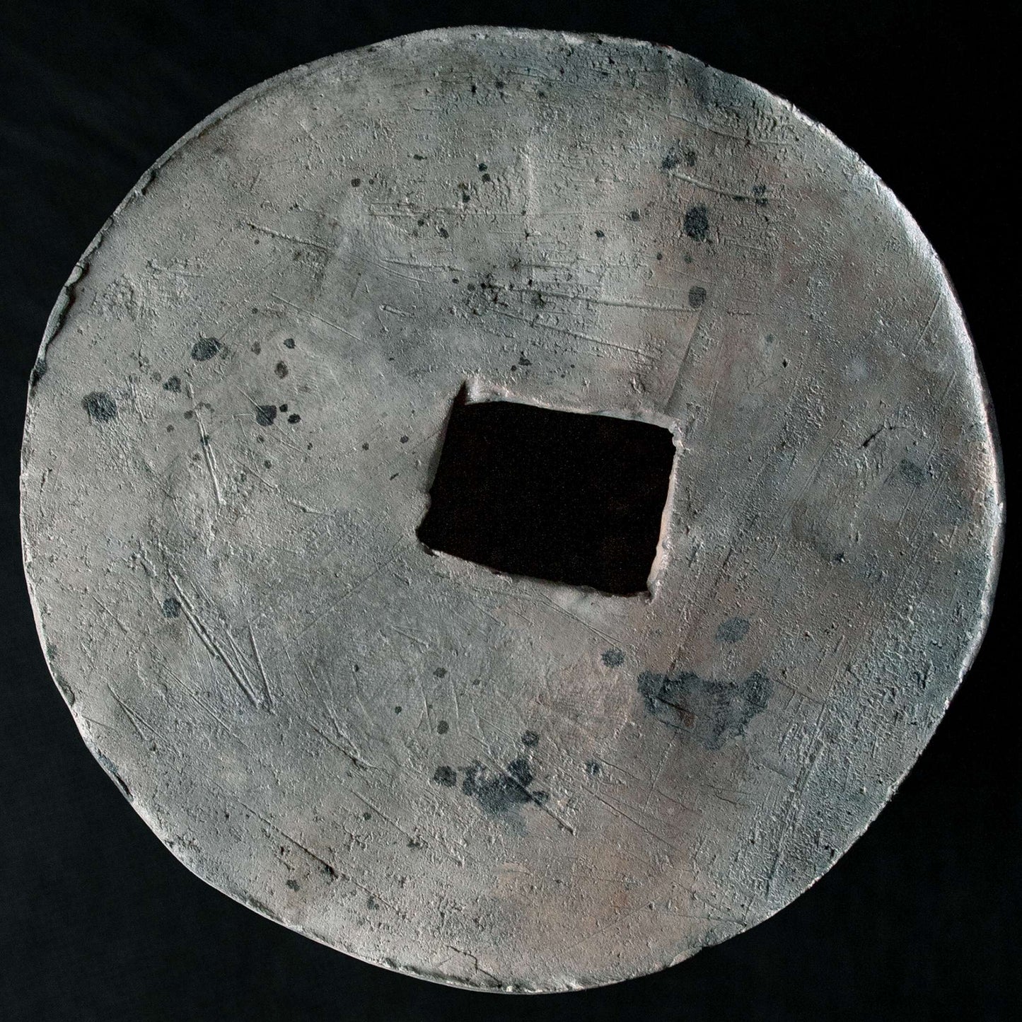 Pit fire, vase med føtter