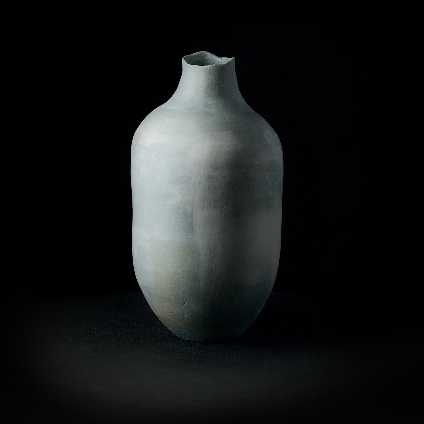 Steingods, høy vase